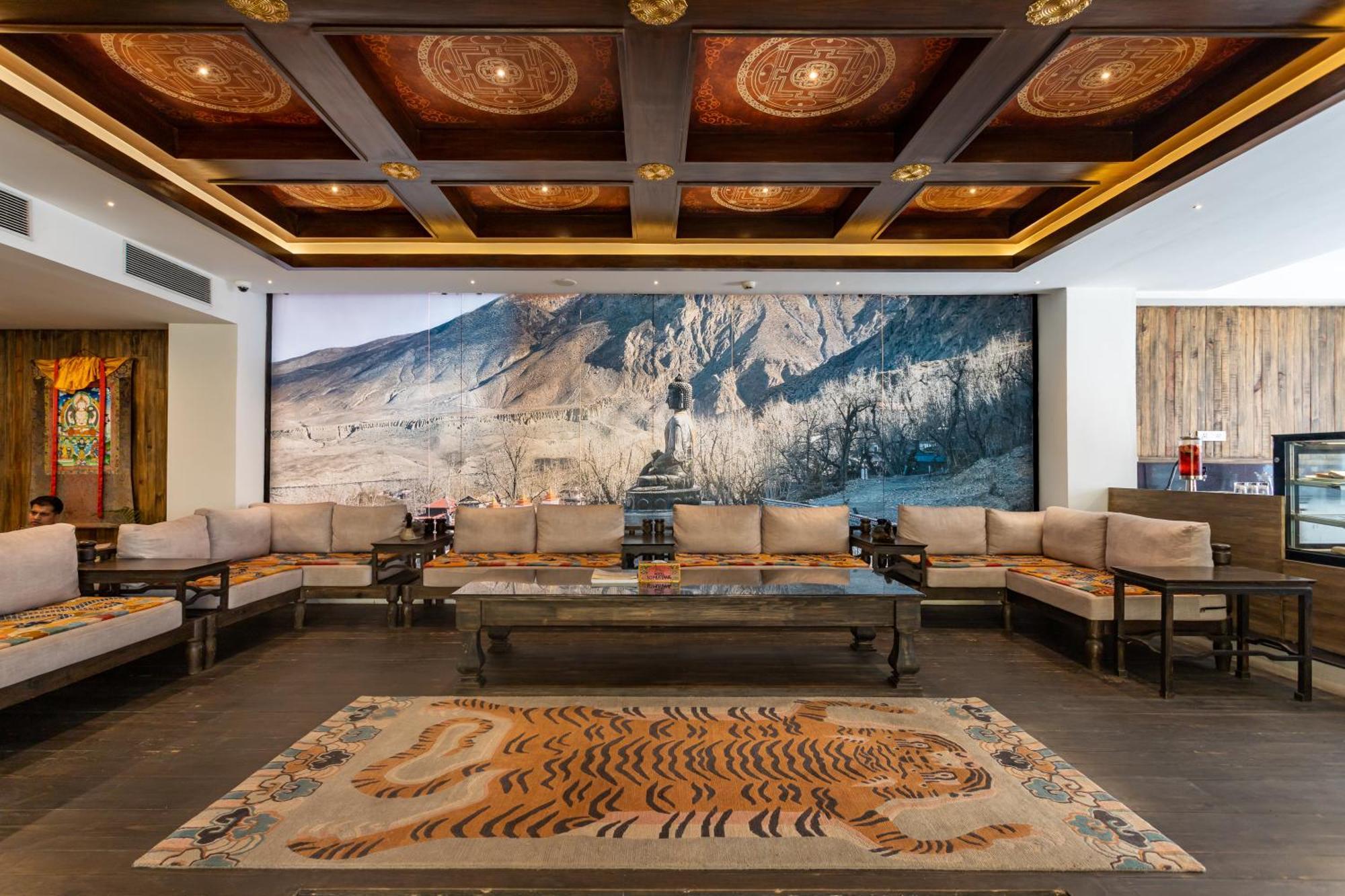 Hotel Lo Mustang Catmandu Exterior foto