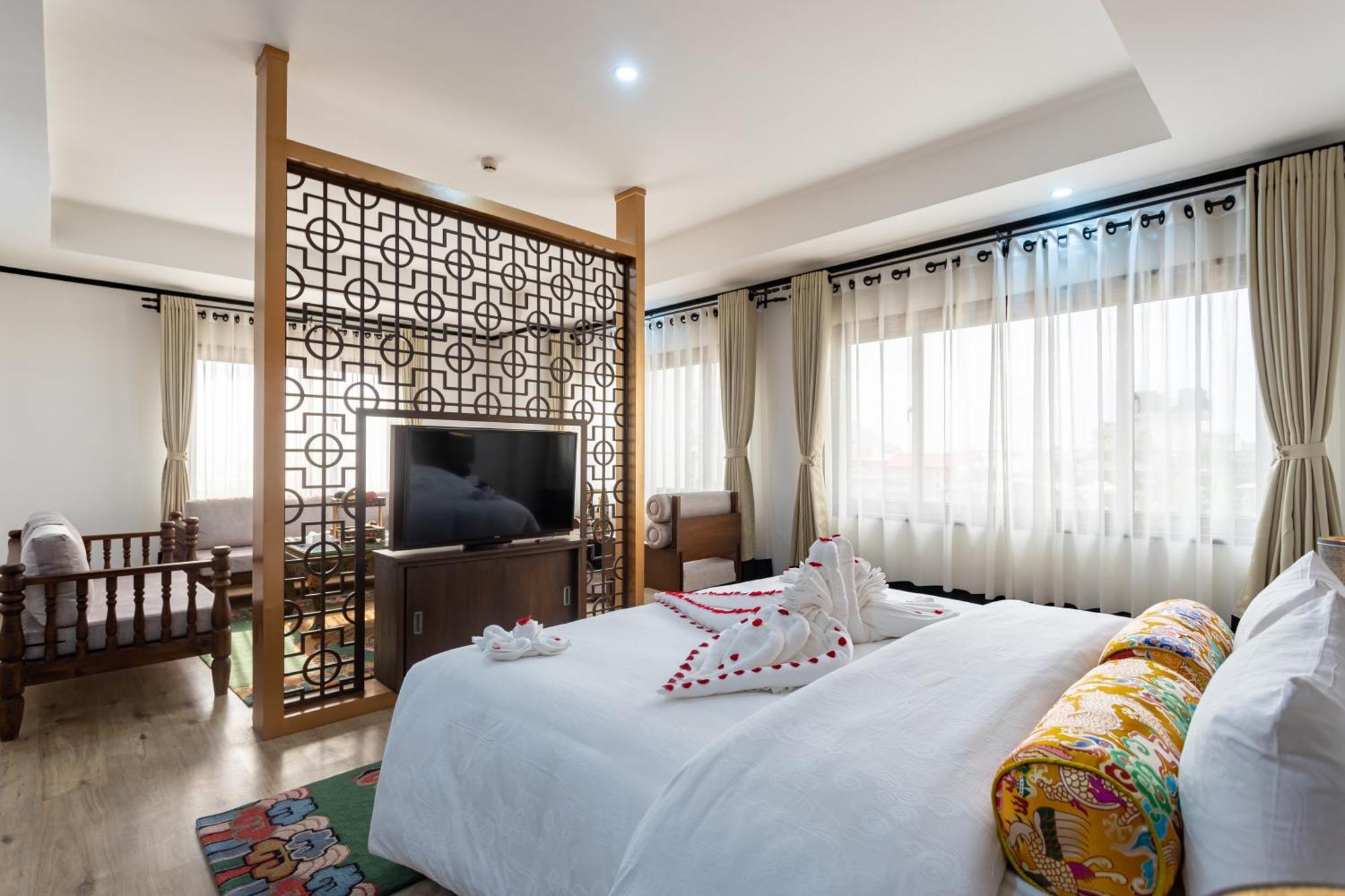 Hotel Lo Mustang Catmandu Exterior foto